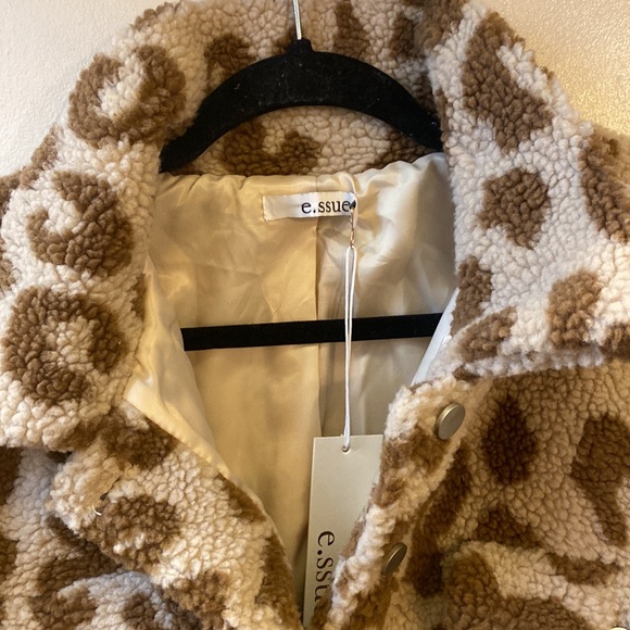NWT Leopard print cozy teddy jacket - Picture 4 of 6